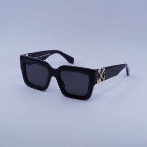 Off-White OERI14D MYSTIC 1007 Sunglasses Black Square Frame, Grey Lenses